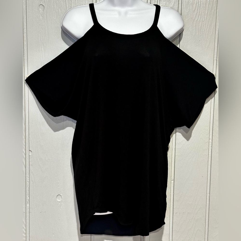 Chic Black Cold Shoulder Blouse